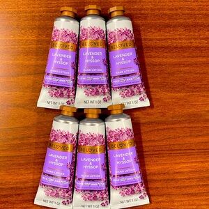 You get 2 for $7 Lavender, Vanilla, grapefruit, cedarwood lotion! Choose 2 🤩